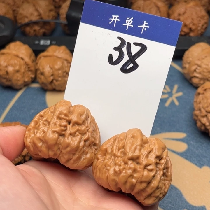 文玩核桃吊坠蛤蟆 40精修 38