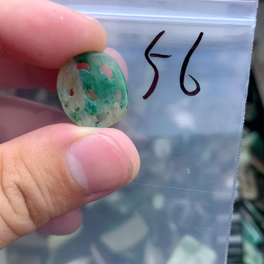独山玉未镶嵌珠宝半成品