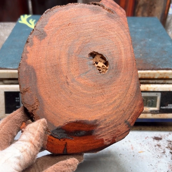 檀香紫檀（小叶紫檀）远*