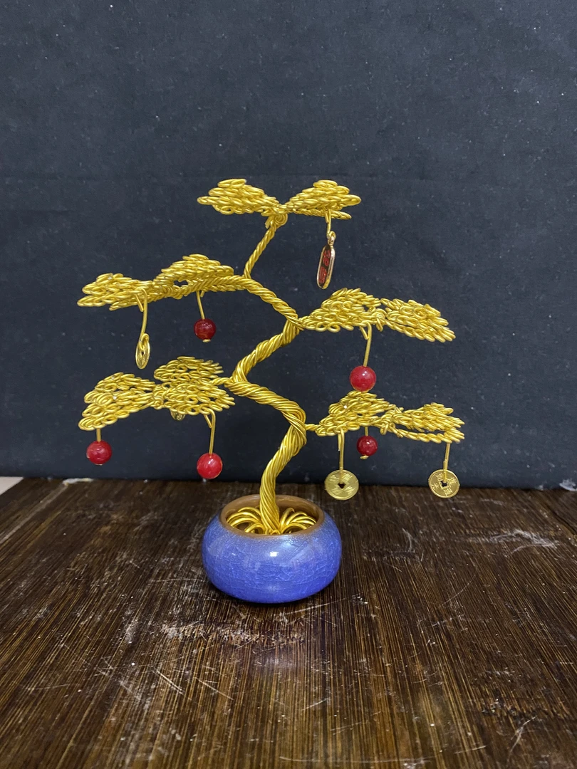 迷你车载发财树高13厘米，不掉色不褪色可水洗，花盆颜色随机