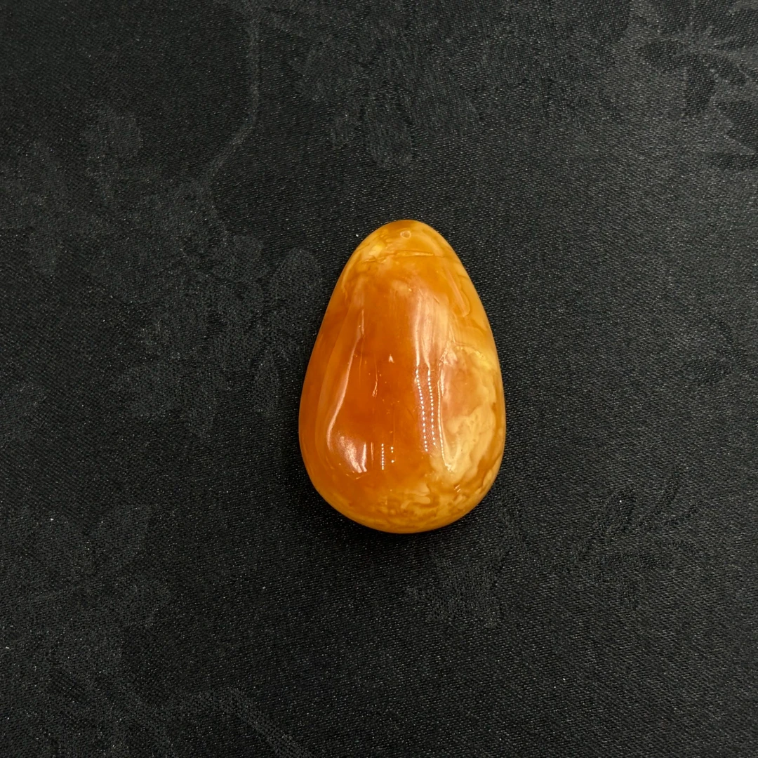 「戴琴珠宝」Q1587-蜜蜡吊坠（多样性发其一）