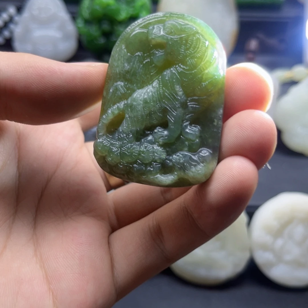 和田玉未镶嵌颈饰和田玉