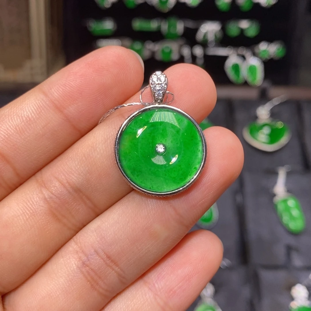 颈饰银S925镶嵌翡翠天然翡翠