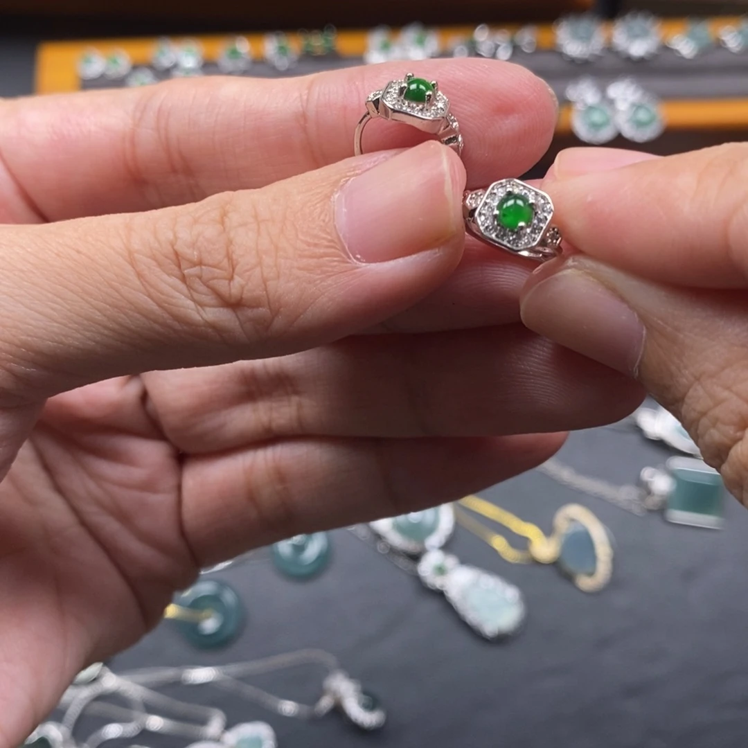 未镶嵌挂件翡翠翡翠