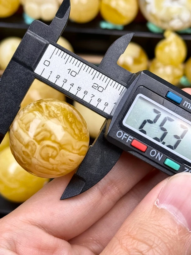 25.3mm俄料国矿一级料浓瓷白妖孽虎皮纹千层雪橘底金溶洞蜜蜡圆珠