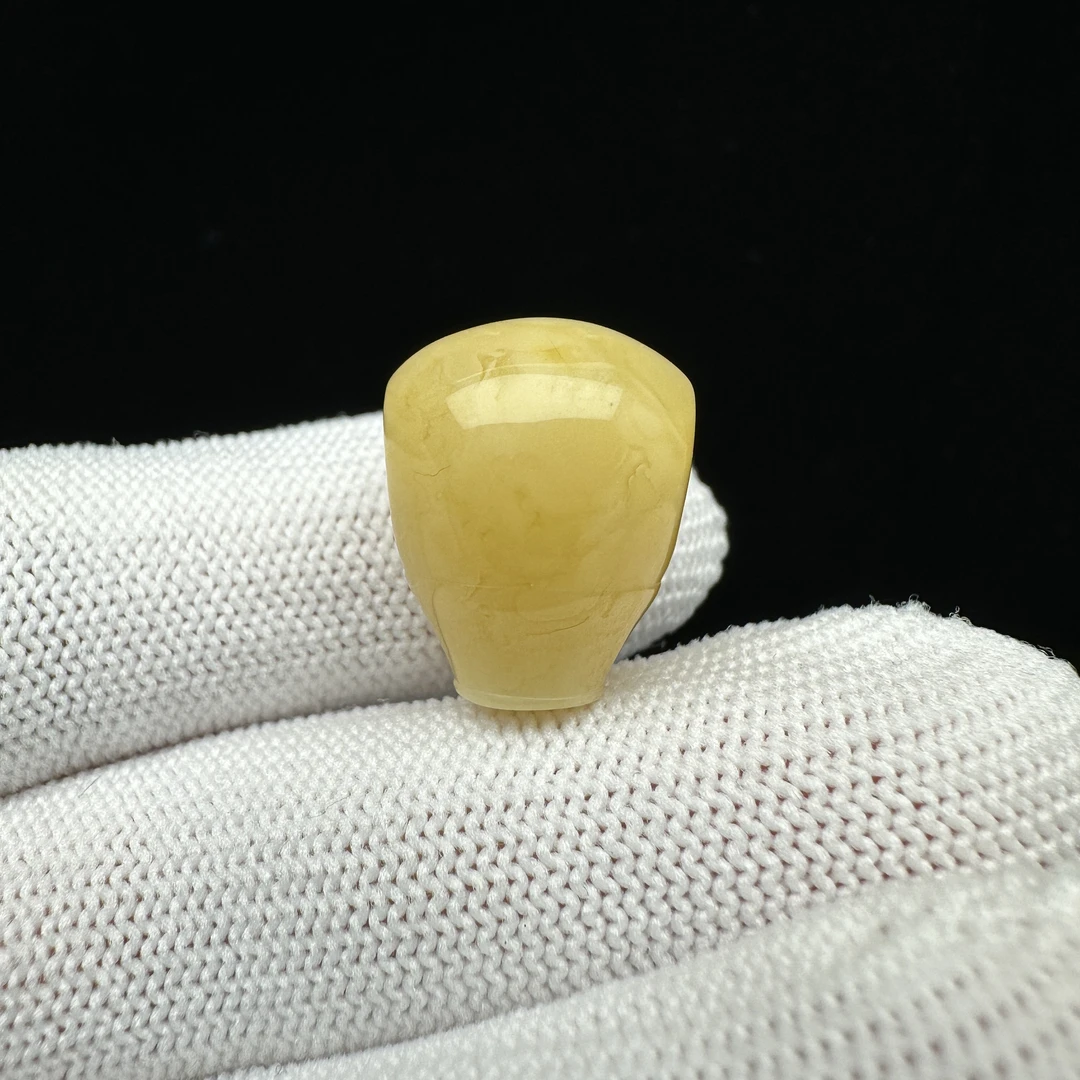 R2037【瑕疵 有裂】天然原矿蜜蜡 蜜蜡三通 14.6*18mm 80克价