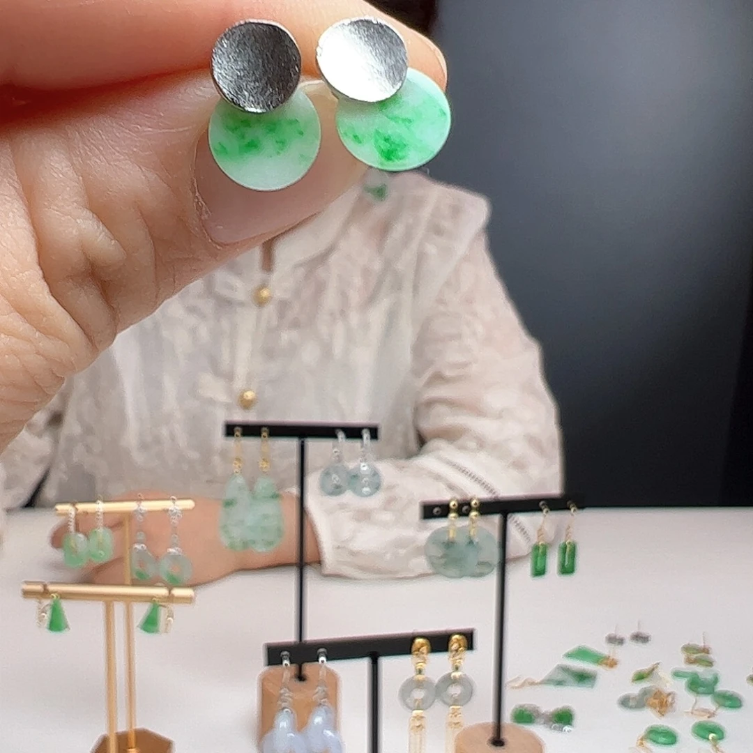 翡翠银S925镶嵌耳饰天然翡翠