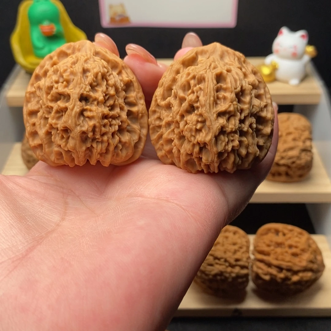 文玩核桃把件33号南将石44边44高原生态全品