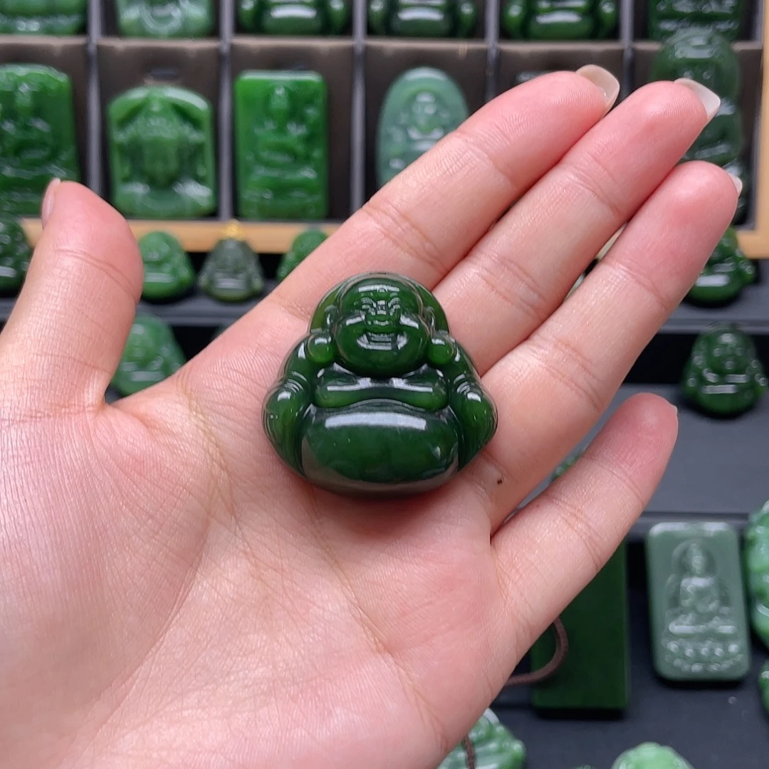 梦***露和田玉未镶嵌颈饰