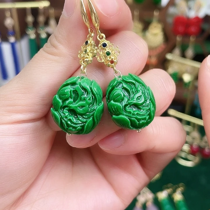 石英质玉耳钉合金