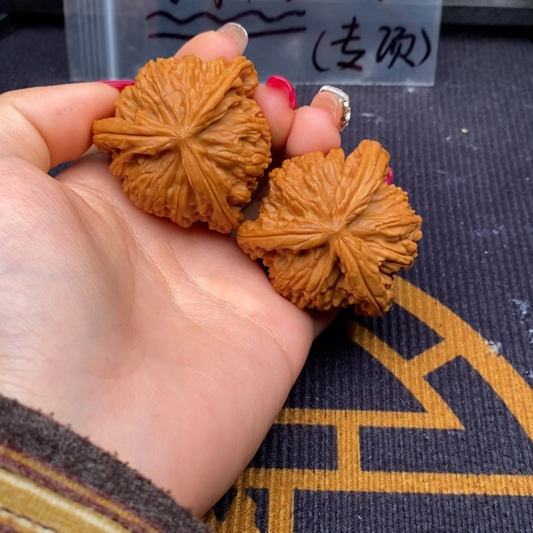 晨***文玩核桃把件白狮子