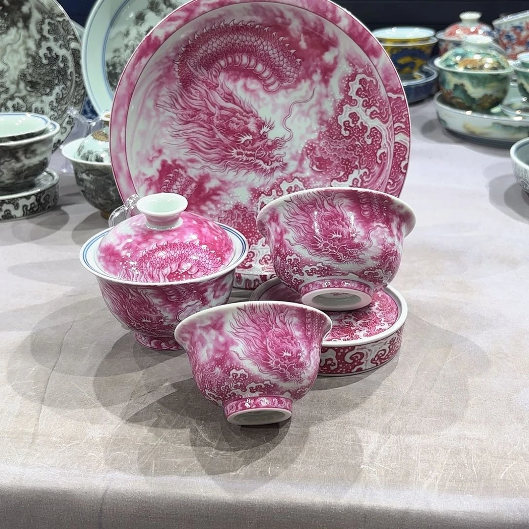 瓷片景德镇瓷器精品陈列