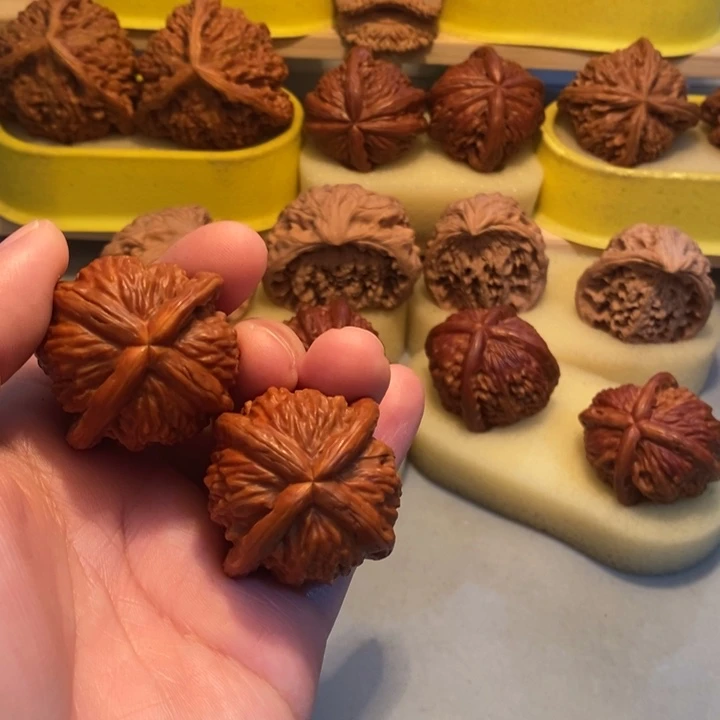 红***枫吊坠文玩核桃jjhjjjjj