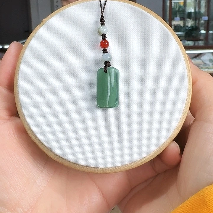 密玉（石英质玉）未镶嵌吊坠