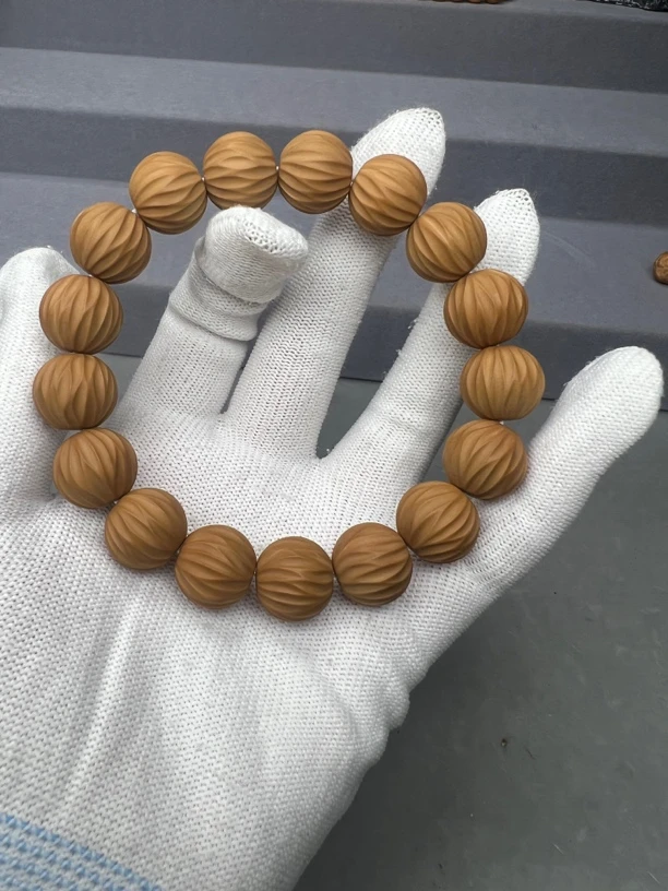 全品哑光柳叶天河猴头手串15mm