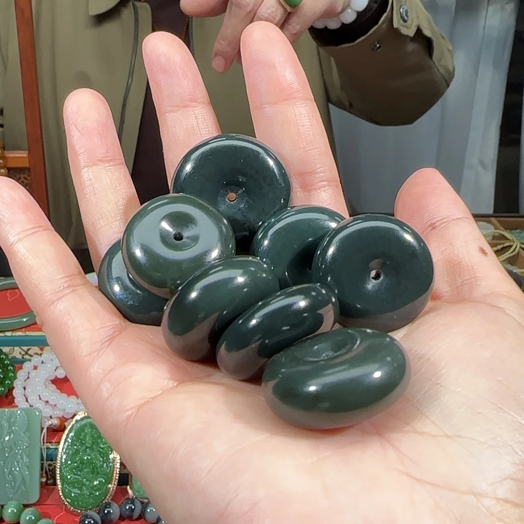 和田玉吊坠(不含链)未镶嵌