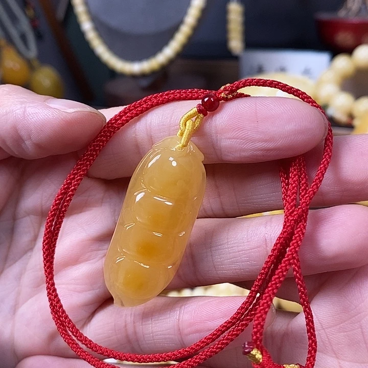 裸石琥珀未镶嵌福豆
