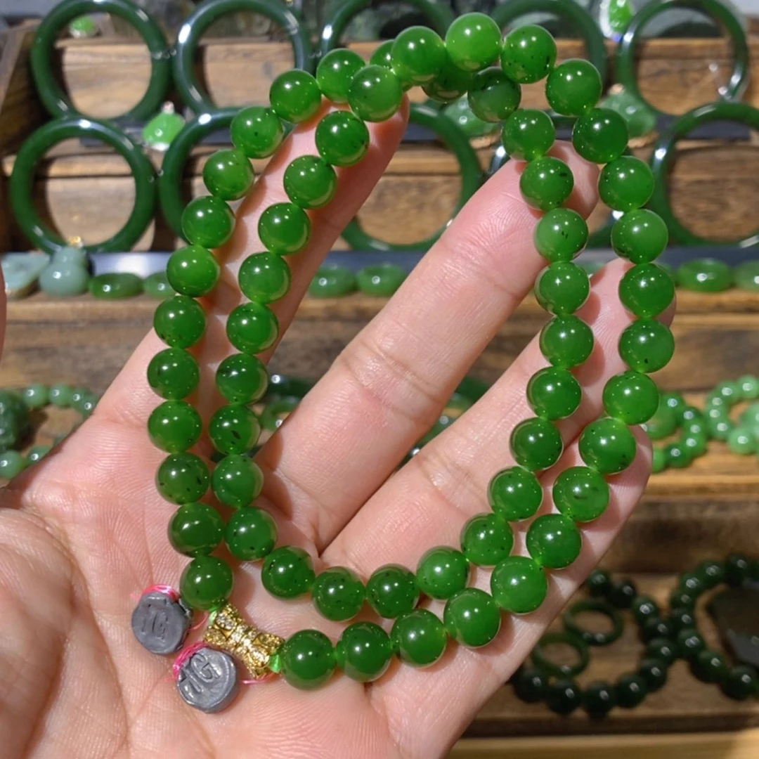 【闪购商品】吊坠(不含链)未镶嵌和田玉巴料辣绿项链 8