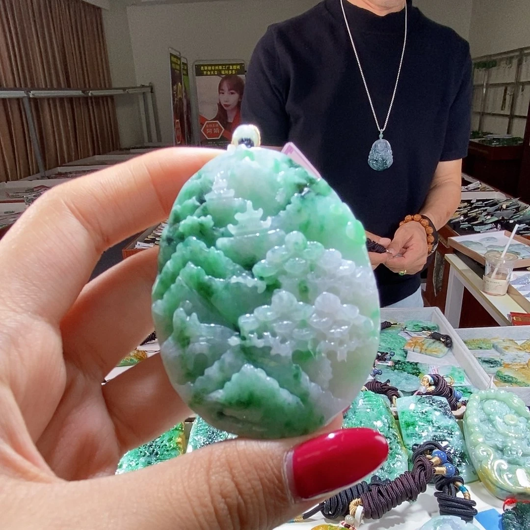 翡翠未镶嵌颈饰翡翠