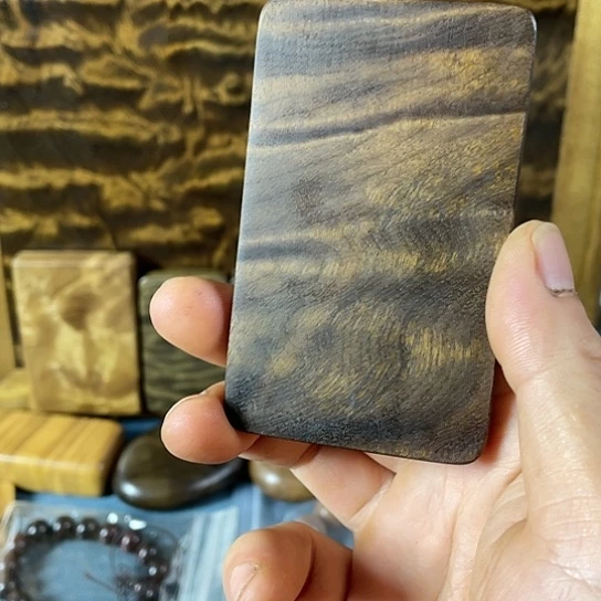 【闪购商品】玛****慌金丝楠阴沉木无事牌