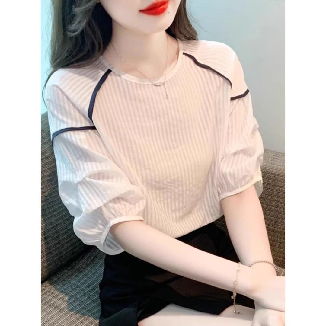 专柜同款2026夏季小众白色短袖t恤宽松显瘦设计感气质衬衫上衣女