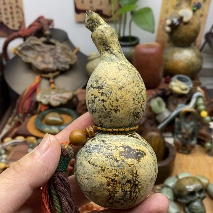 岫岩河磨玉（透闪石质玉）未镶嵌把件