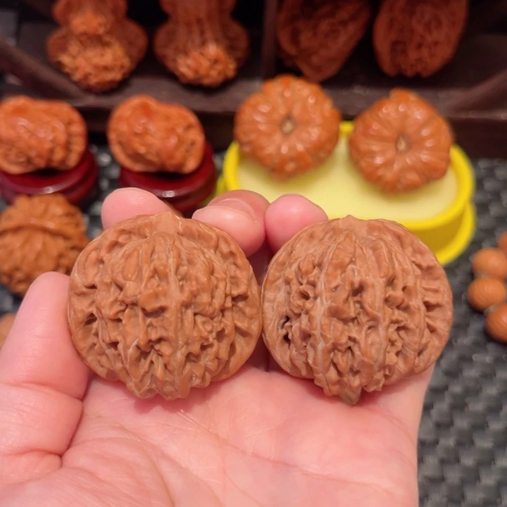 文玩核桃把件瑶***爱四座楼