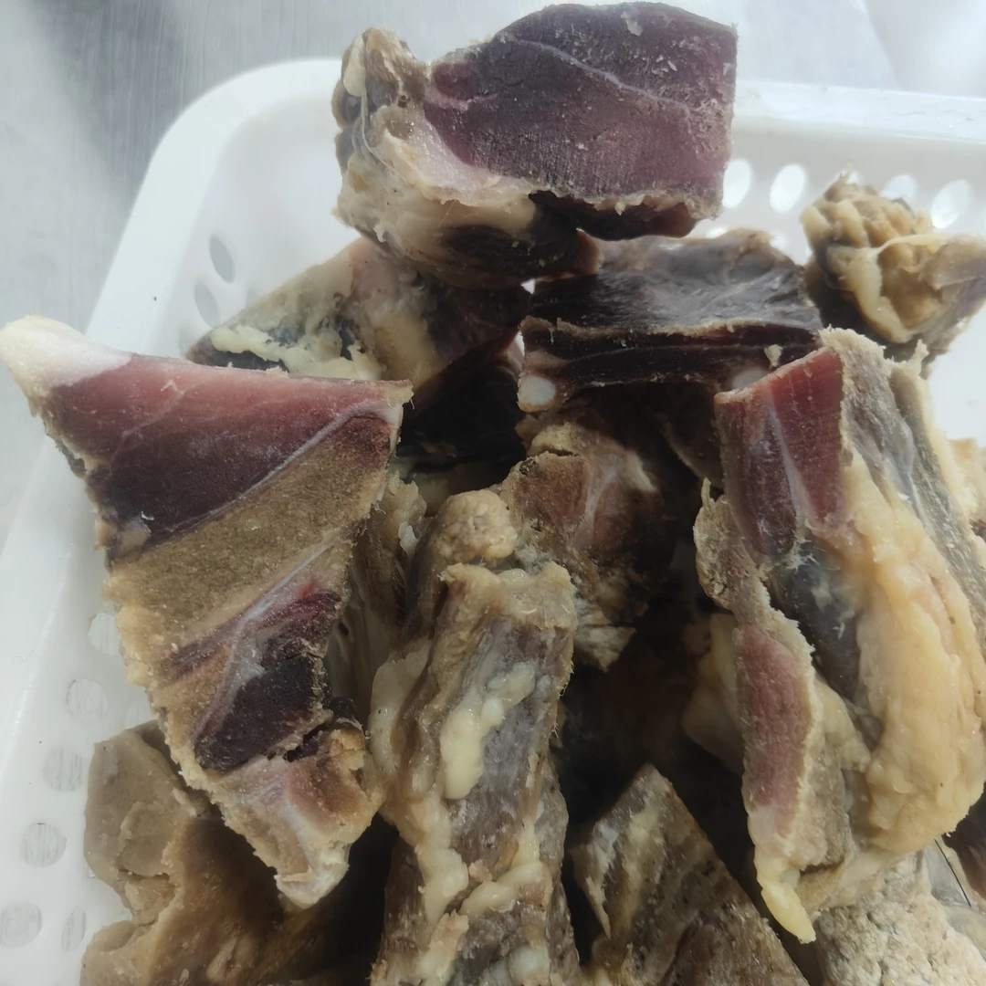 大别山黑猪咸肉前后腿肉排骨混装骨头肉