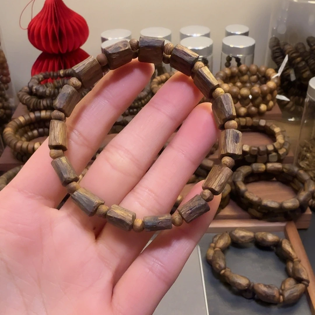 用***7沉香沉香香囊1.3树心油双排链8.4g 多样性发一