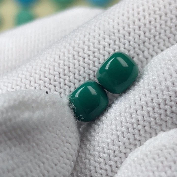 高瓷地狱色玉化卡7老型一对