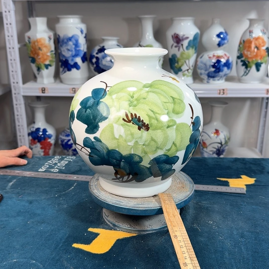 摆件景德镇陶瓷石绿牡