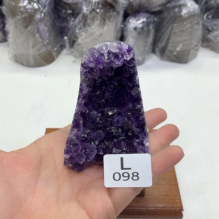 水晶摆件未镶嵌天然紫水晶