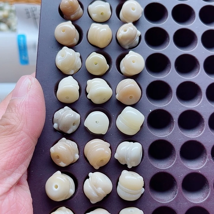 白玉菩提吊坠精品12糖果猫30颗