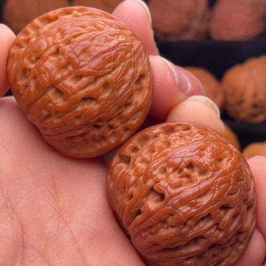 文玩核桃把件秦岭山脉核桃