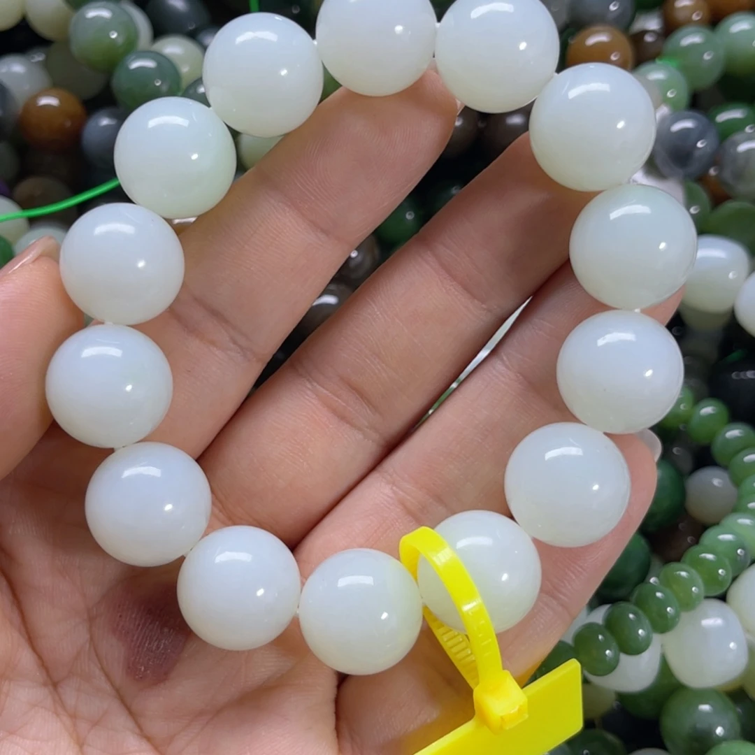 手链未镶嵌和田玉花*斋