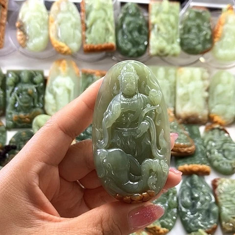 和田玉未镶嵌挂件