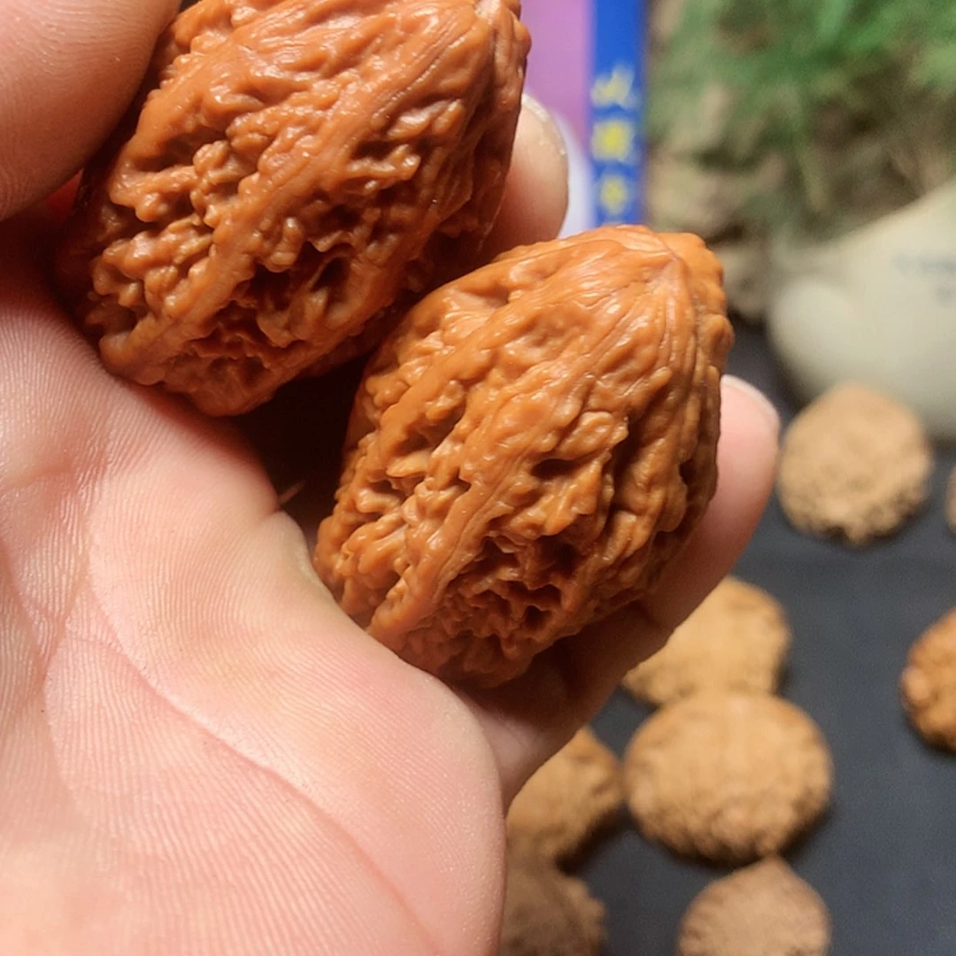 【闪购商品】文玩核桃把件王*地楸子原树文玩把件