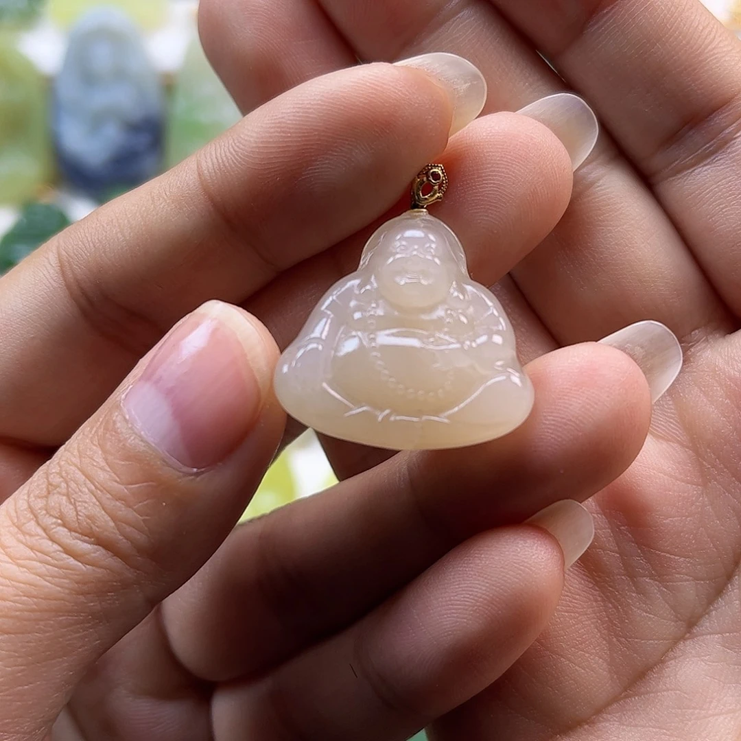 和田玉18K金镶嵌颈饰