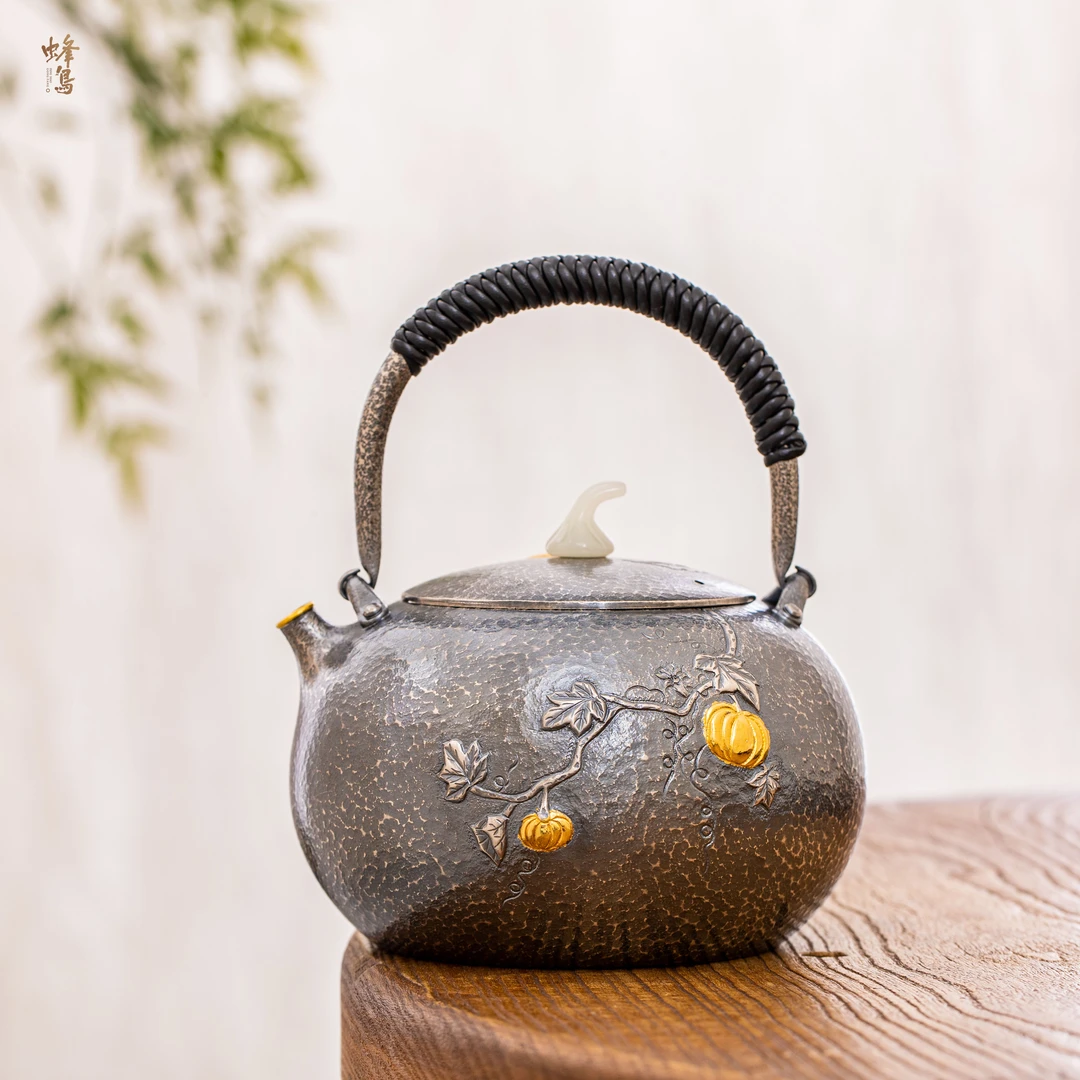 蜂鸟工坊 出口 银把熏银錾刻南瓜扁圆包银嘴提梁大壶 FNN2348