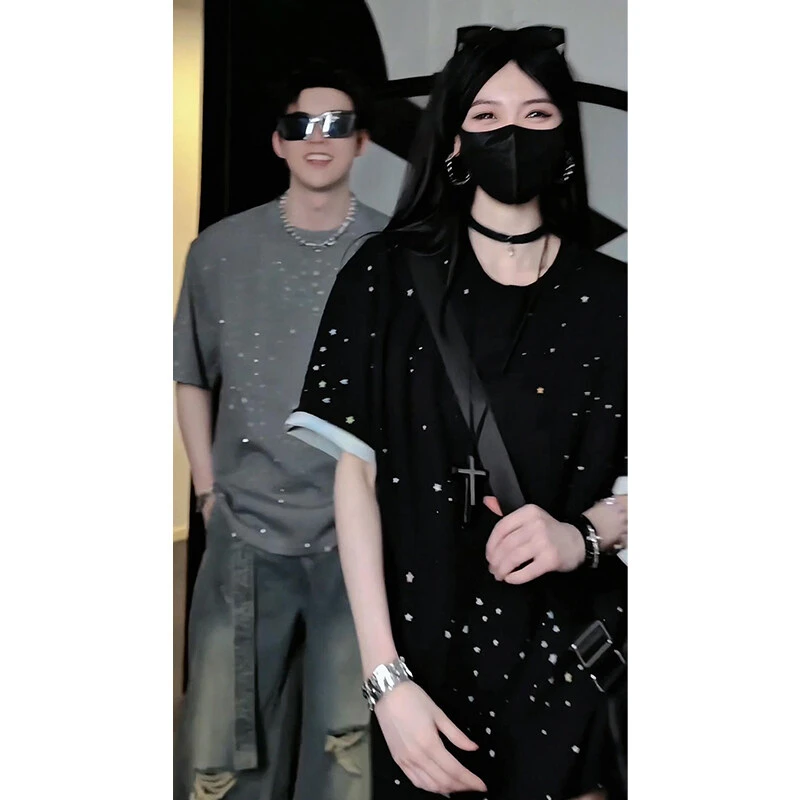 龙刀刀同款夏季新款重工彩色星星烫钻设计感短袖T恤男休闲百搭潮