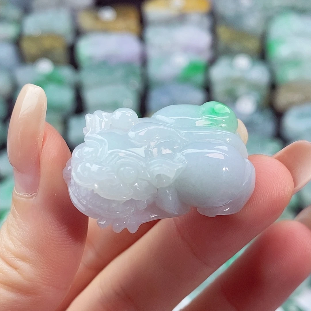 颈饰未镶嵌翡翠天然