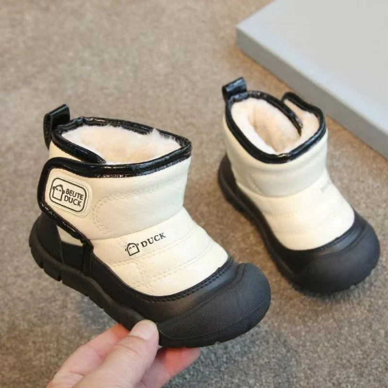 冬季儿童雪地靴加厚学生户外棉靴防滑大棉鞋男女童通用保暖棉鞋子