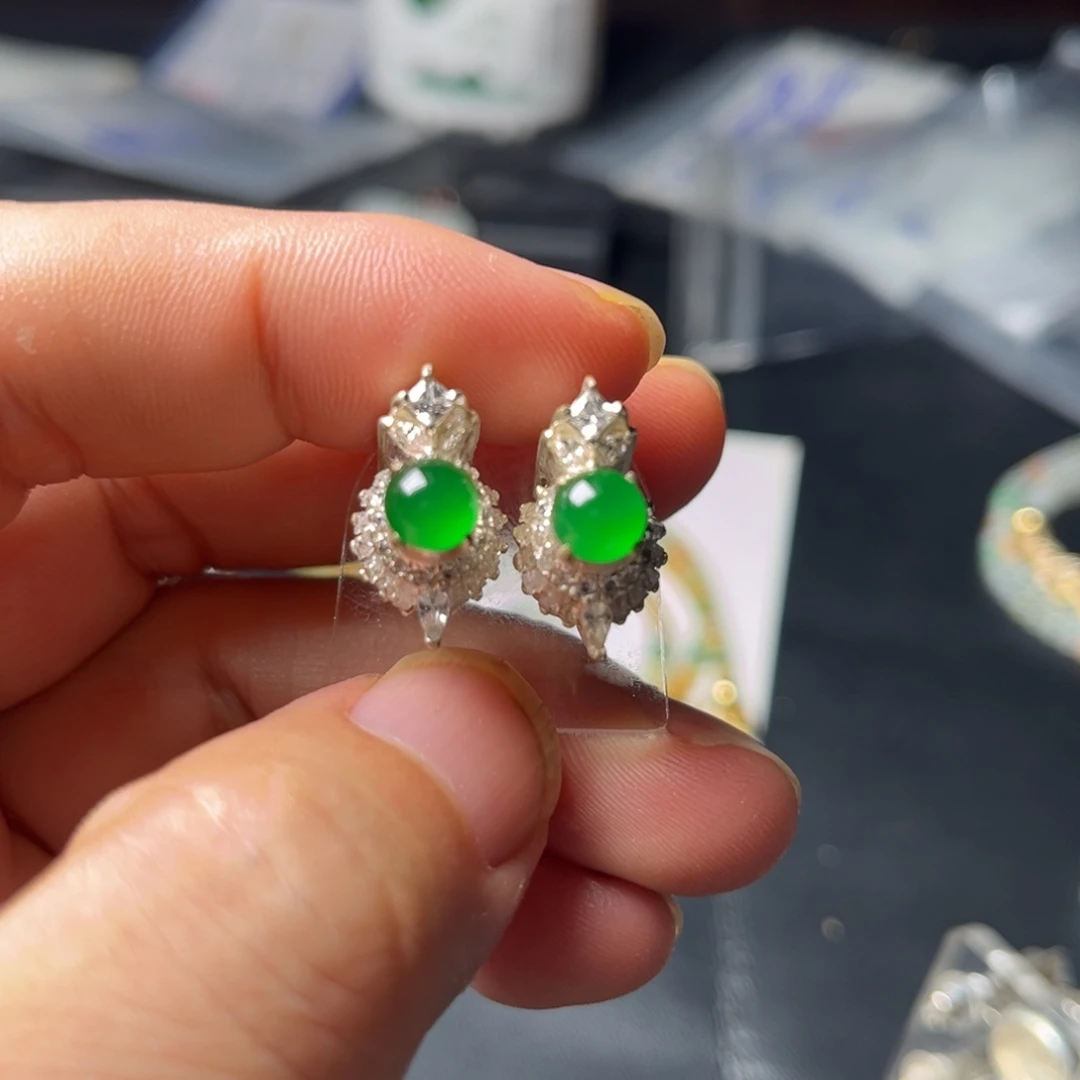 定制翡翠未镶嵌翡翠蛋面