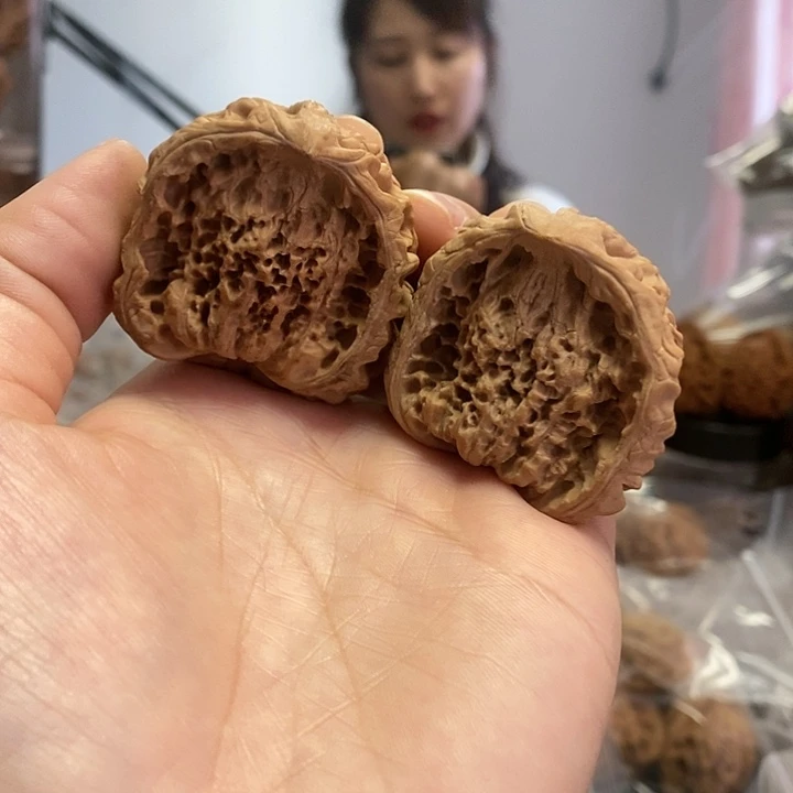 南***雪把件文玩核桃40蛇头油