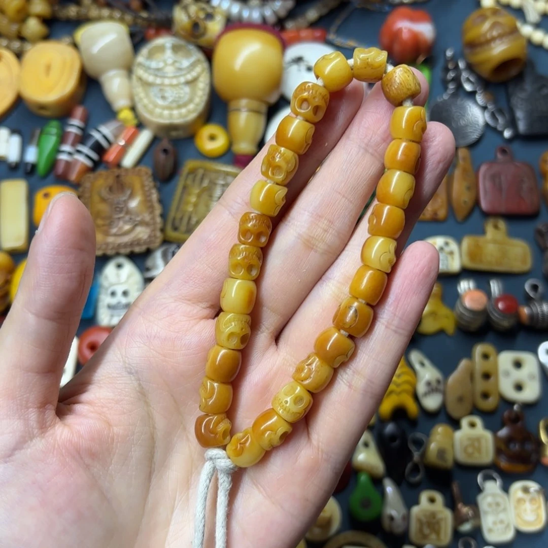 配饰等都可做一些点缀图案与