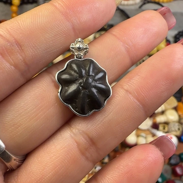 琉璃/树脂/塑料类