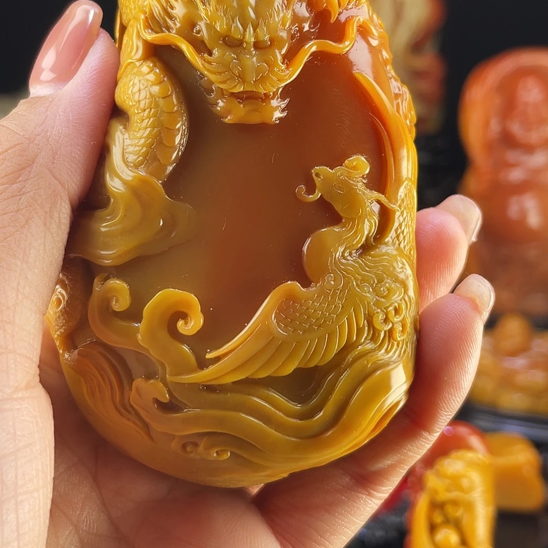 梅***️老挝石寿山石雕刻的