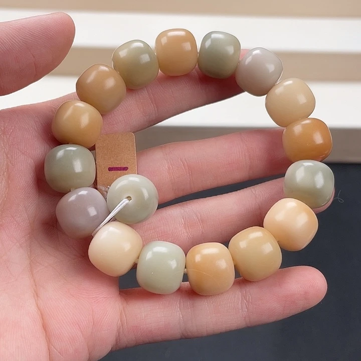 吊坠白玉菩提卡15马卡龙通货