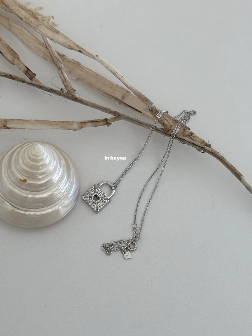 坠链均925银合成锆石 爱心锁头项链 银色41+5cm 27472