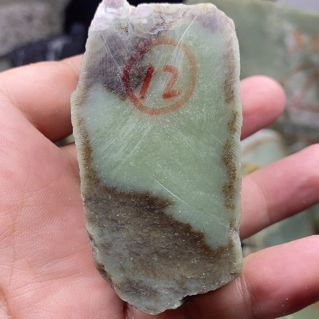 未镶嵌和田玉（糖玉）珠宝奇石